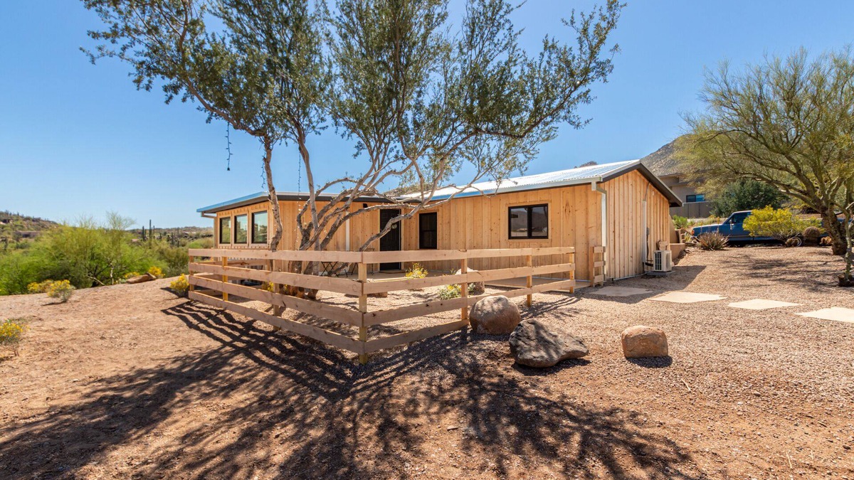 Cave Creek Cottage | Private,romantic and charming mid-century cottage with panoramic views