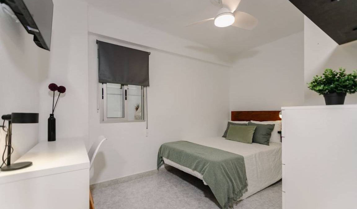 Benicalap Resort | Private room ∙ 1 bedroom ∙ 1 guest