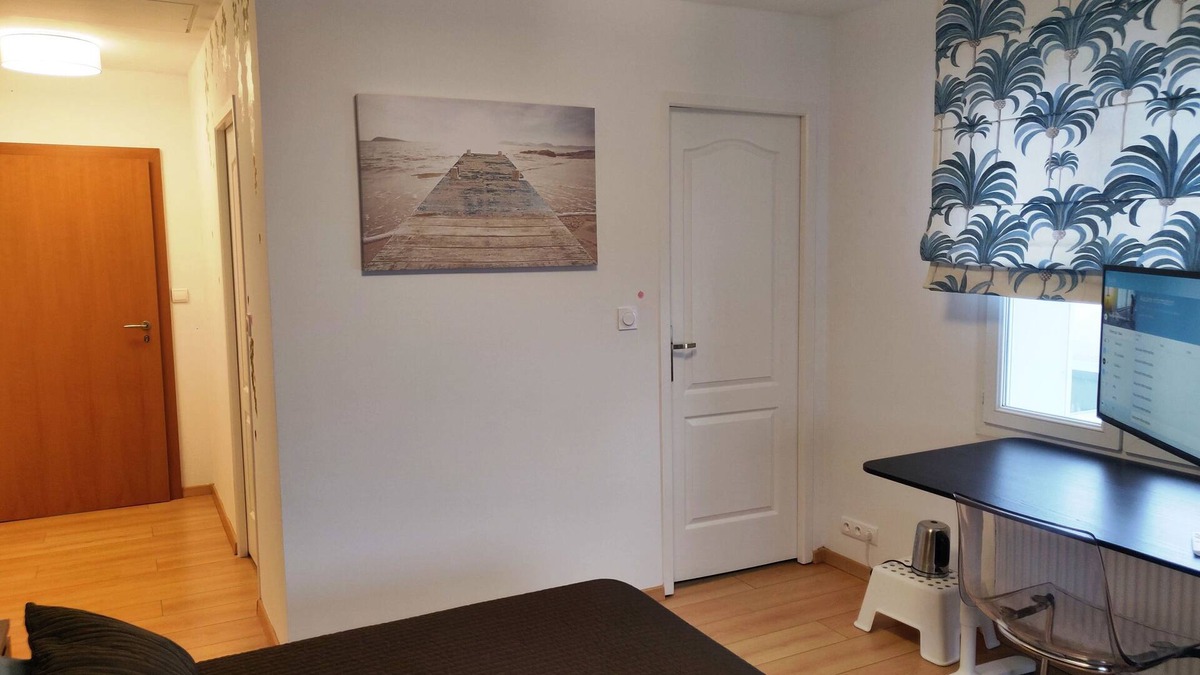 Mont-Saint-Martin Bed & Breakfast | Private room with bathroom-Plateau-Mont-Saint-Martin-Bl
