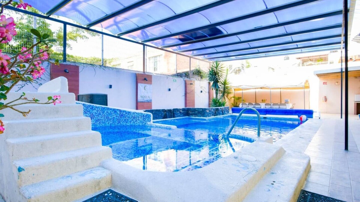 Lafayette House | Private room in guesthouse in Guadalajara 2