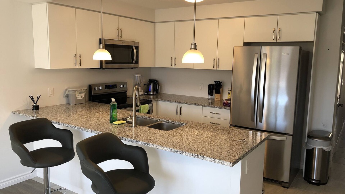 Doon South House | Private Room In Kitchener