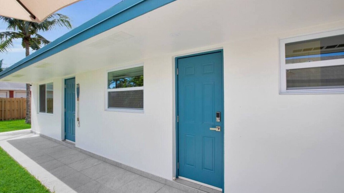 River Oaks Villa | Private room in Fort Lauderdale strategic location