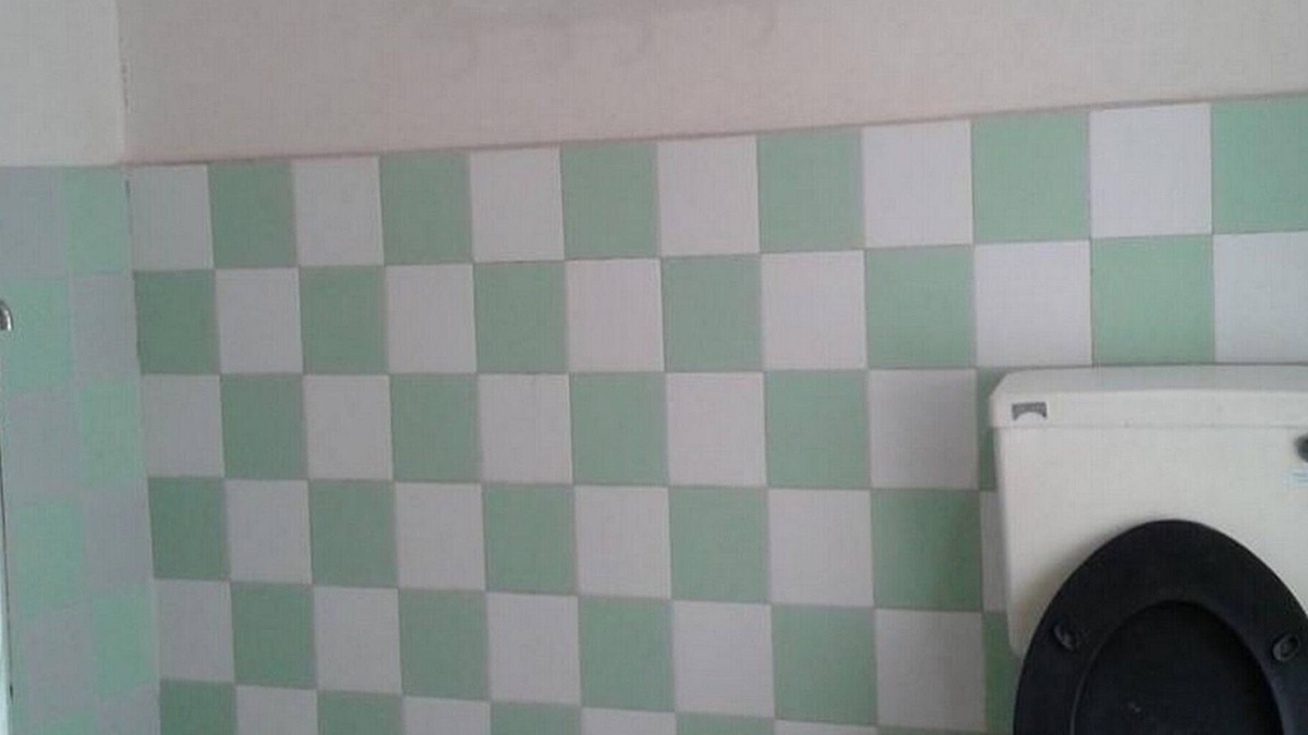 Adarsh Nagar House | Private room located in an affluent area