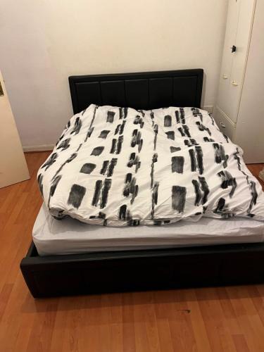 Birmingham House | Private Room near City Centre