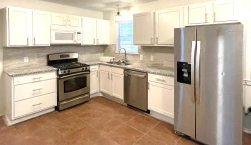 Dallas House | Private room near downtown Dallas