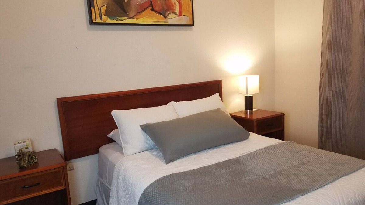 Juarez Municipality House | Private Room near US Consulate