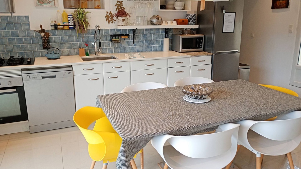 Cabries Bed & Breakfast | Private room with bathroom Cabriès-Aix- Marseille