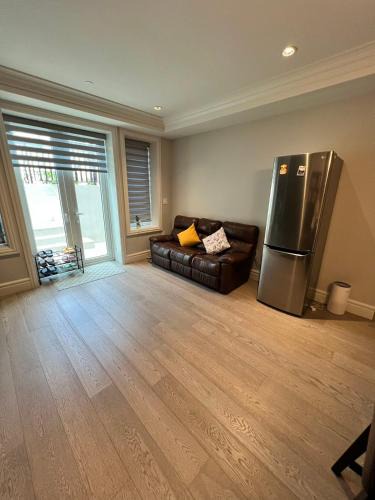 West Point Grey House | Private Rooms in Vancouver West