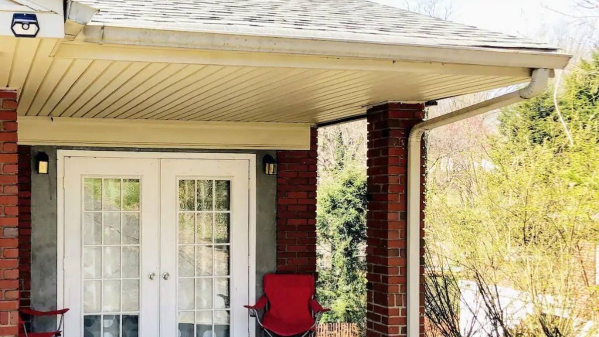 Lynchburg House | Private, Sanitized Loft, with Discounts Sleeps 2