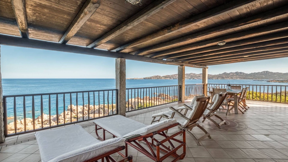 Villaggio Piras Villa | [Private Sea Descent] - Deluxe Villa Front Sea ★ ★ ★ ★ ★ ★