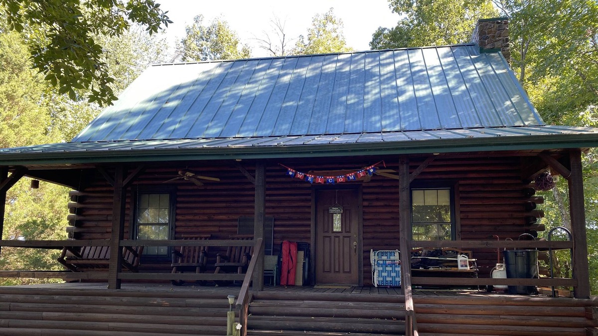 Otwell Cabin | Private Secluded 3BR 2BA Cabin/Lake on 16 acres