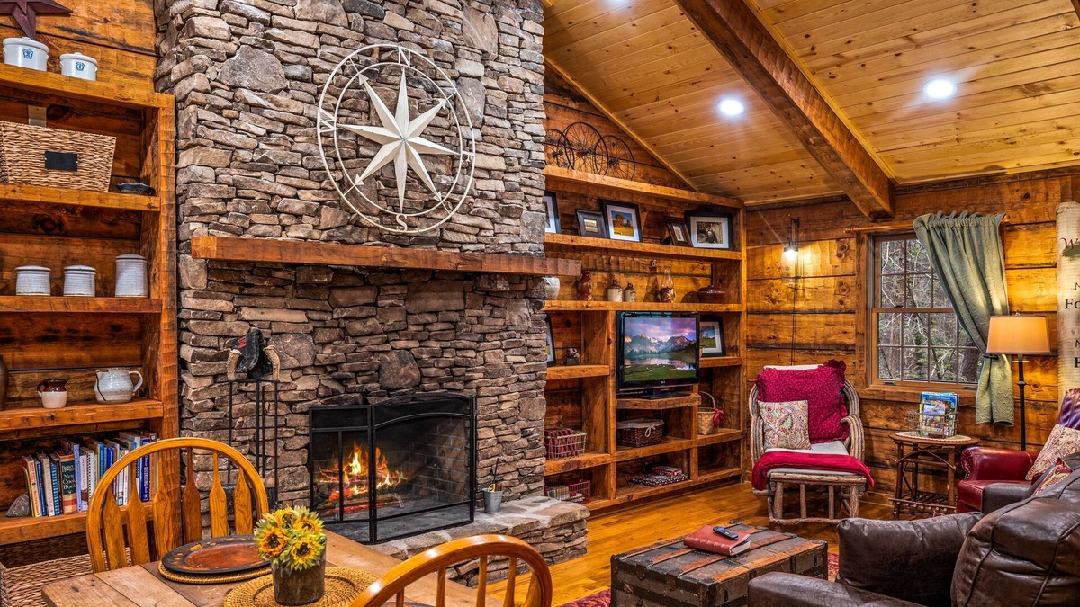 Townsend Cabin | Private, Serene Mountain Cabin Near the Park with Pool and Fitness Access