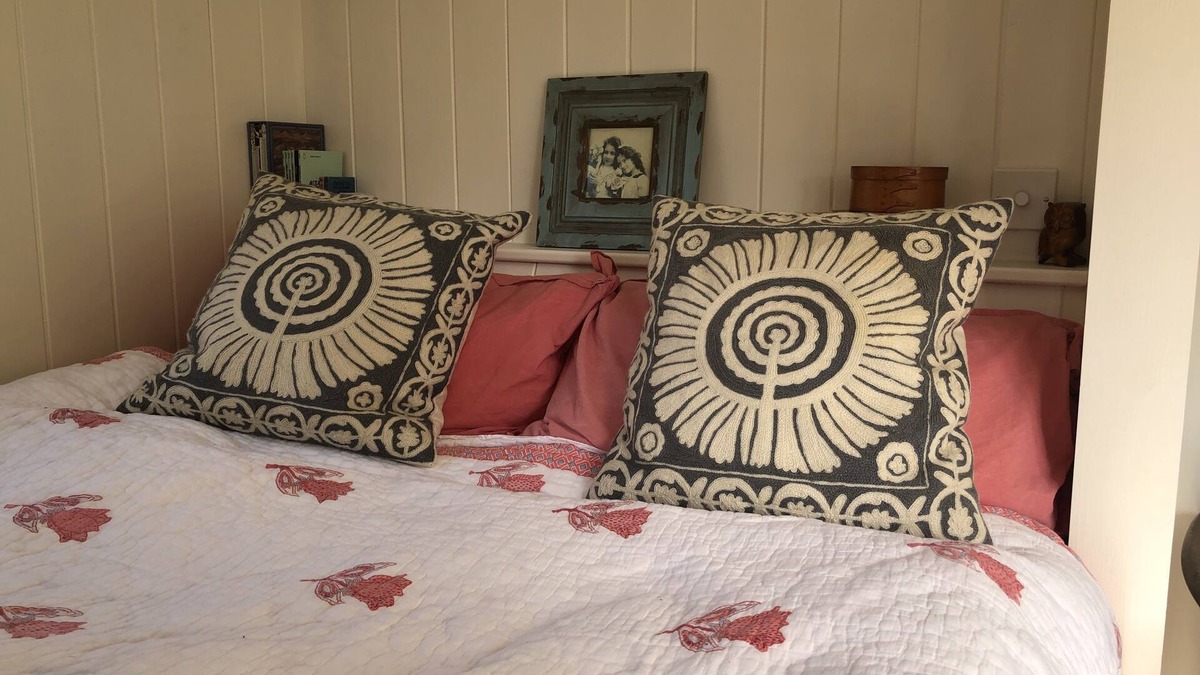 Eleighwater Cabin | Private Shepherd’s Hut