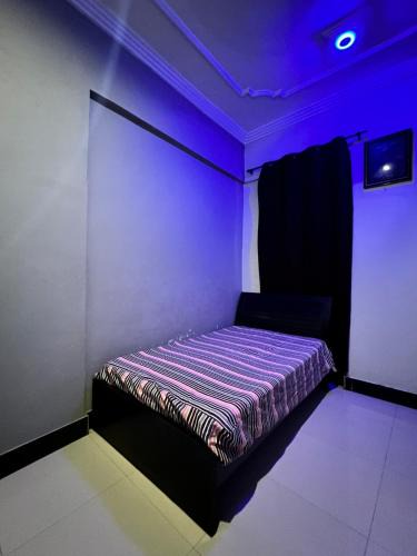 Karachi Apartment | Private Single Room with Attached Bath and Separate Entrance