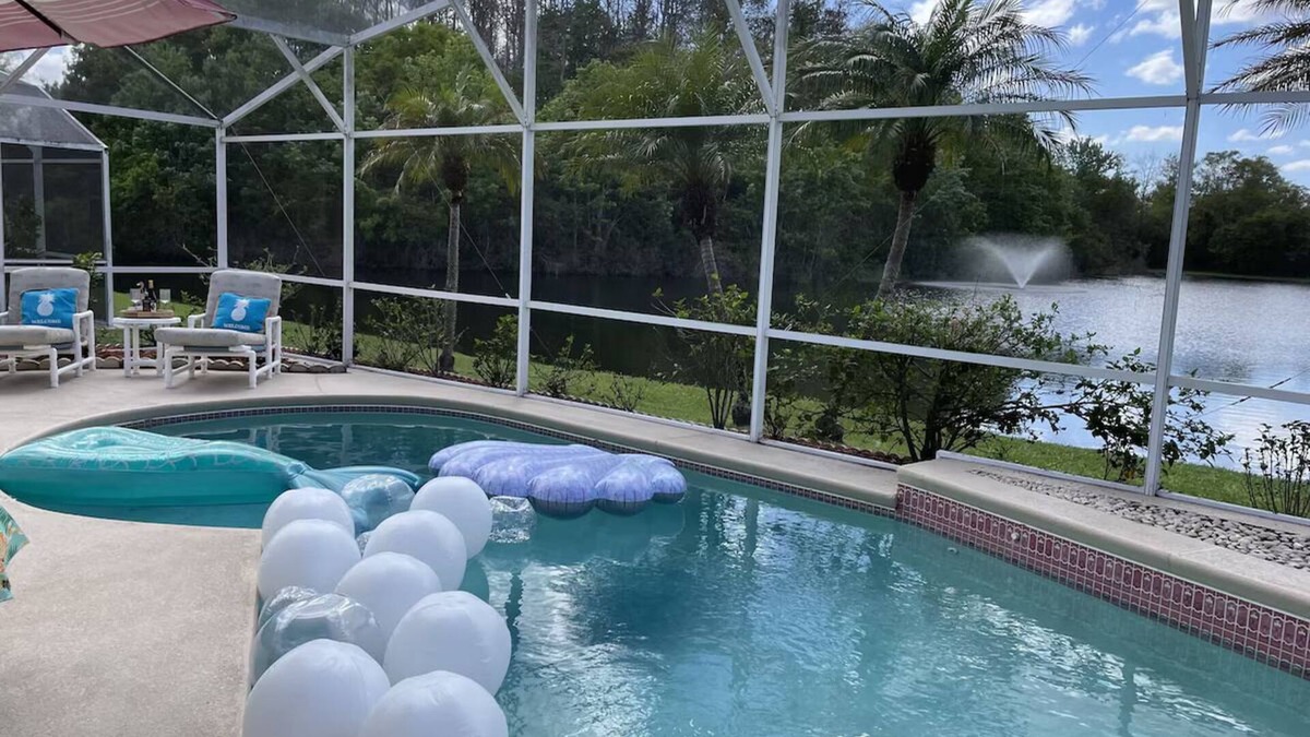 Chatham Park House | Private South Facing Heated Pool & Lakeview~5 Mi From Disney