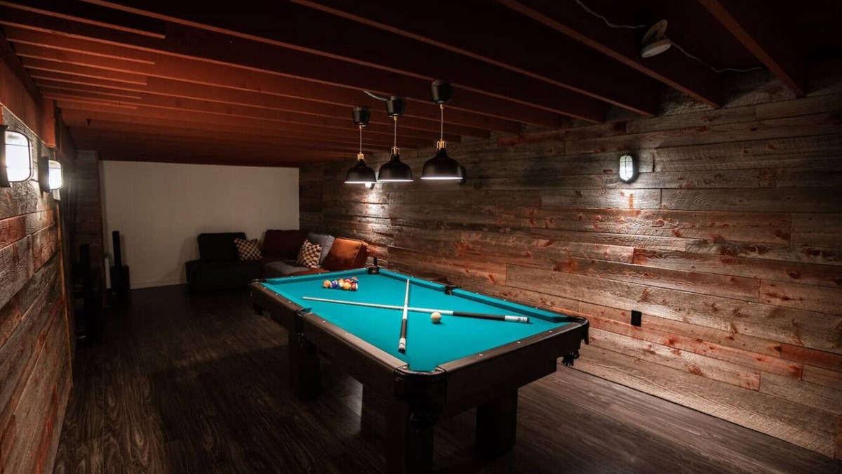 Lac Superieur Village Ski Chalet | Private SPA/Scrabble
