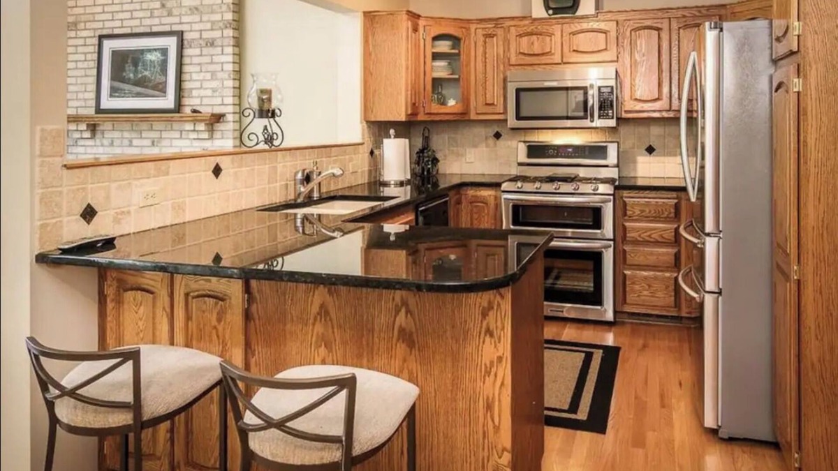 Lakeville House | Private, Spacious, Family-Friendly Getaway