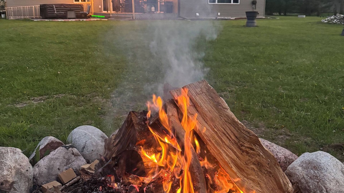 Cascade House | Private, Spacious Property, Hot Tub, Sleeps 9, EV Charger