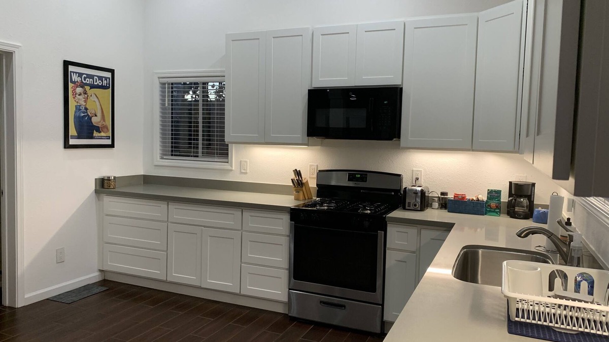 North and East Apartment | Private Studio Apartment with Huge Kitchen