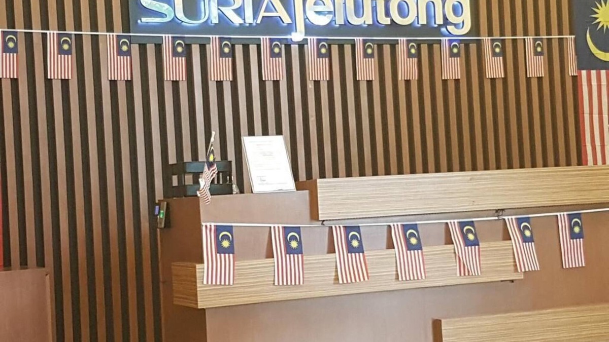 Bukit Jelutong Apartment | Private Studio at Bukit Jelutong