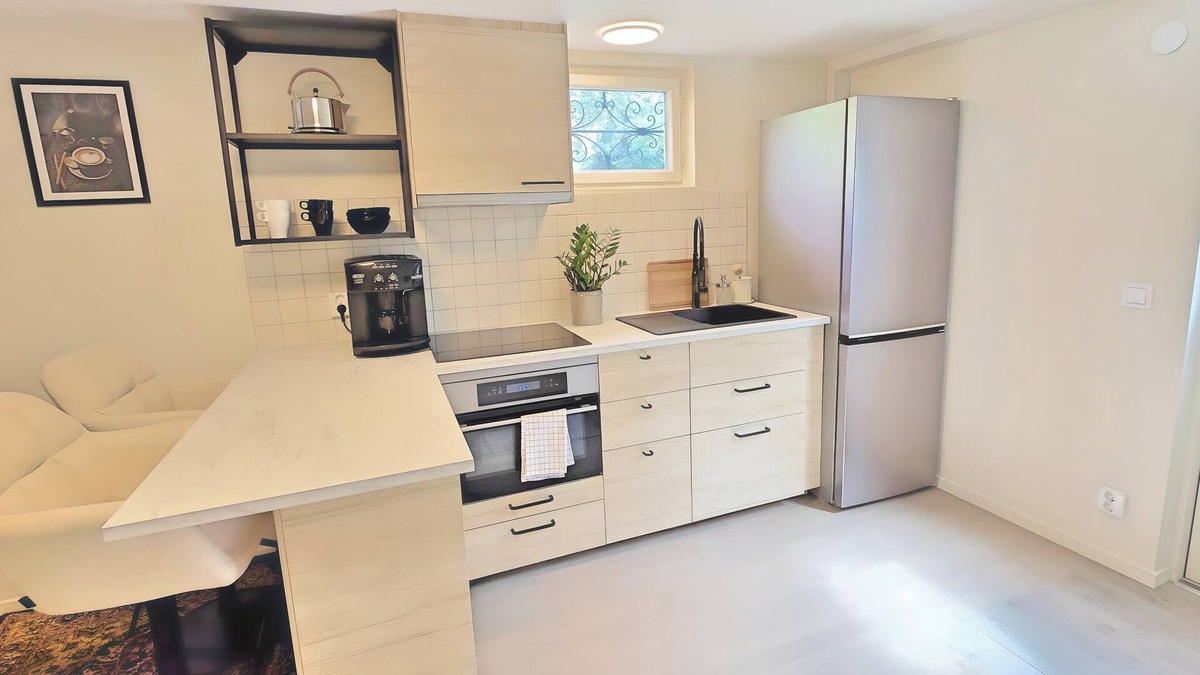 Alvsjo Apartment | Private Studio Apartment w/Kitchen close to Stockholm City