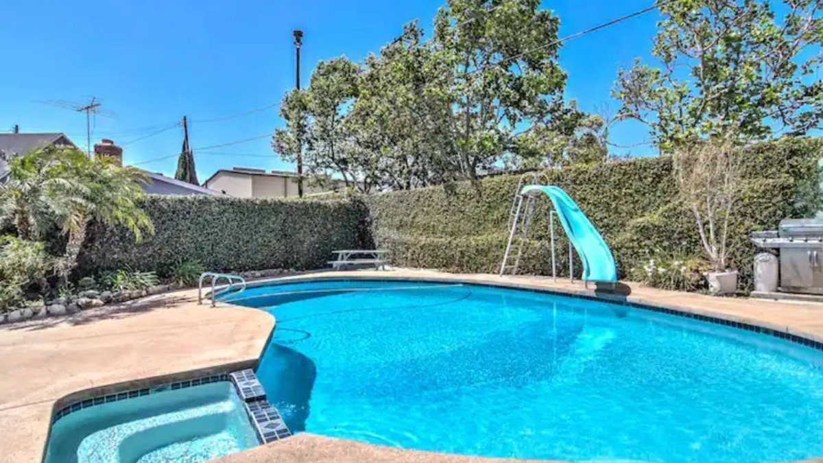 Southwest Anaheim Apartment | Private studio with pool, kid-friendly