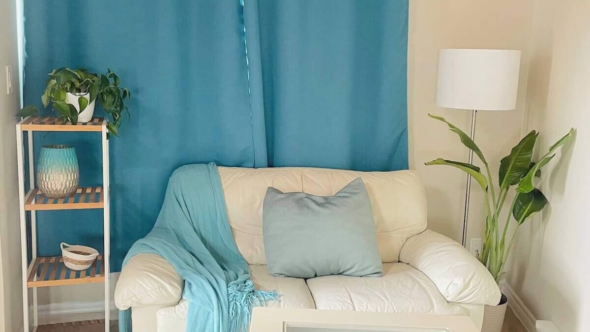 Lower Sackville Apartment | private suite (the skylight)