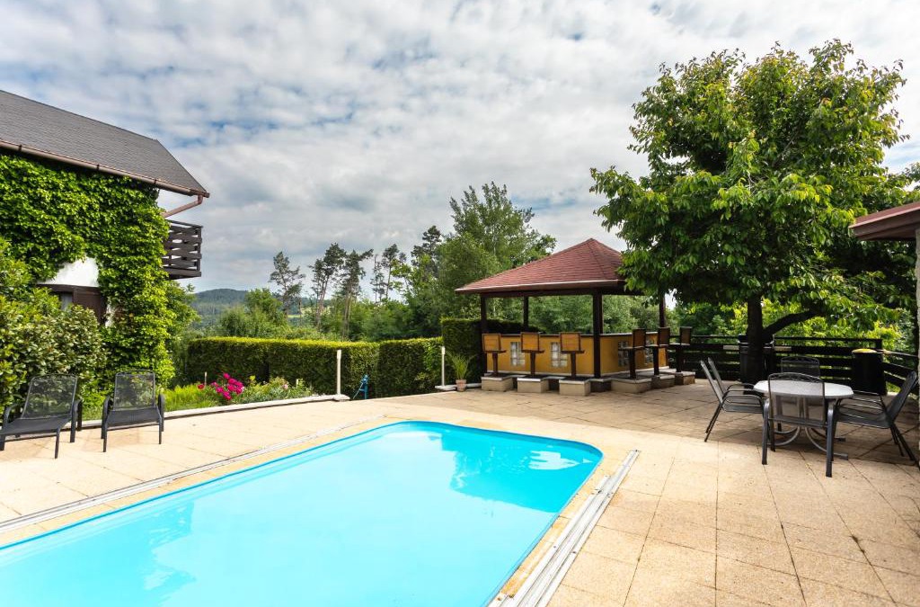 Vranov House | Private summer house with swimming pool, beach bar and pit for football and volleyball