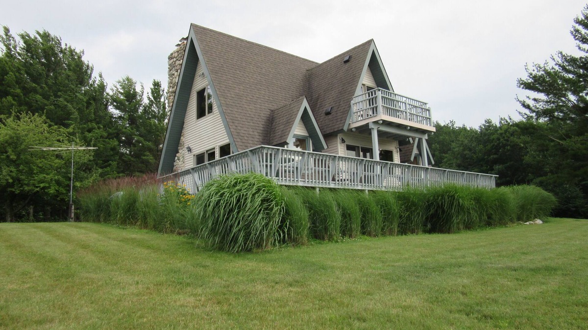 Harbor Springs Ski Chalet | Private Sunset Chalet on 40 Beautiful Acres
