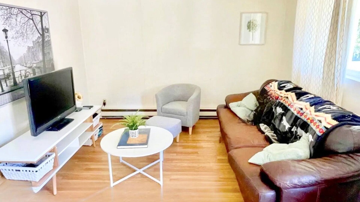 Lakewood Apartment | Private Tacoma Getaway Near Sunnyside Beach Park!