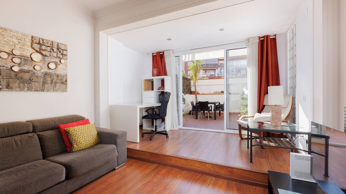 Sants Apartment | Private terrace, 3 bedrooms, 2 bathrooms, central