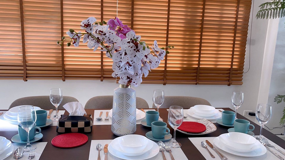 Khlong Tan Villa | Private Pool Villa Sukhumvit 26 Near BTS Phrom Phong and EmSphere