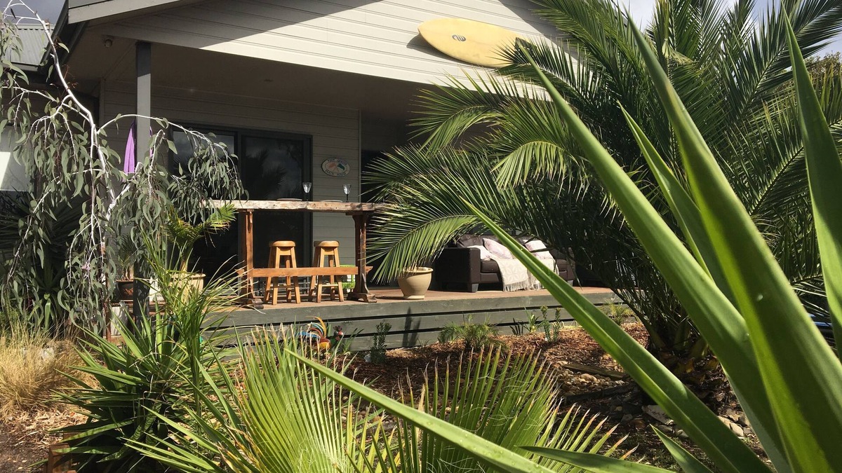 Tootgarook House | Private , tranquil cosy retreat with massage chair-l