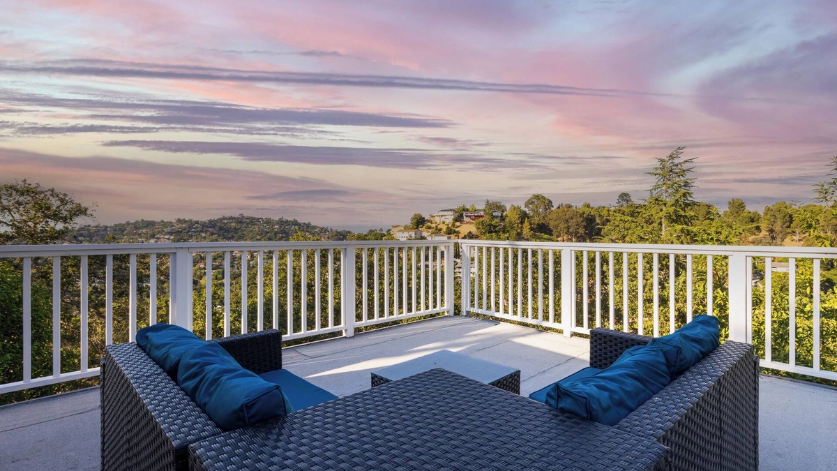 San Carlos House | Private Tranquil Retreat with Stunning Views