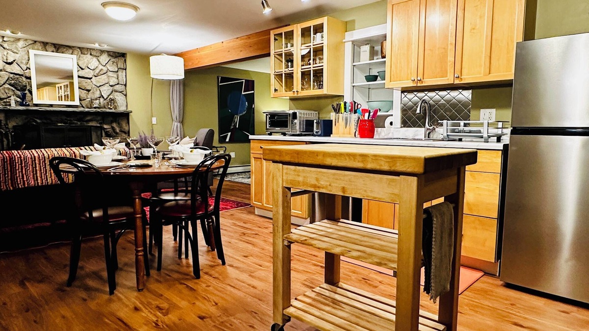 Truro Apartment | Private Truro apt near Corn Hill Beach & Ptown, dog-friendly-laundry & parking!
