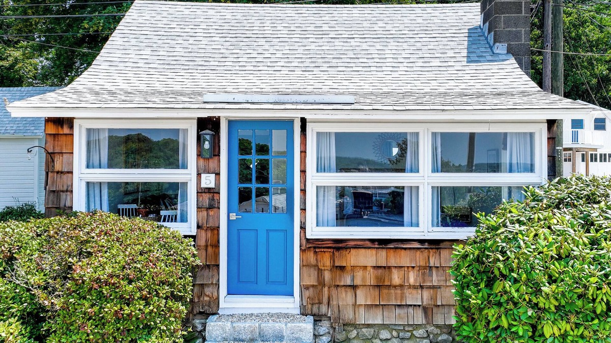 Waterford Cottage | Private Two-Bedroom Cottage
