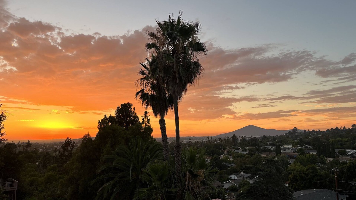 Mount Helix House | Private two bedroom one bath with full kitchen and amazing views!