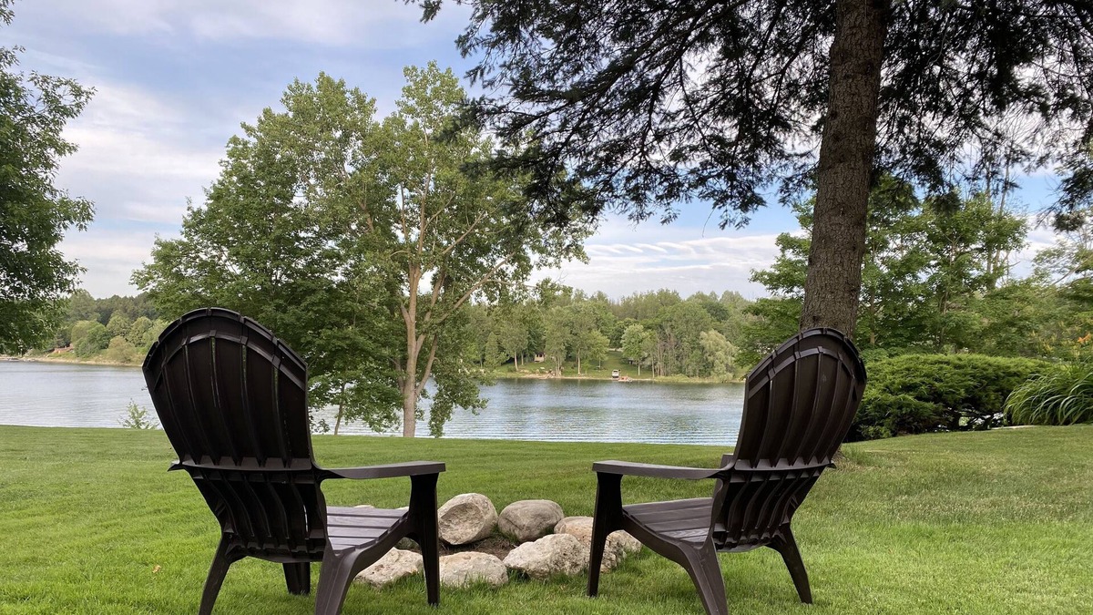 Mapleton Cottage | Private Upper Lakehouse/Cottage on Conestogo Lake