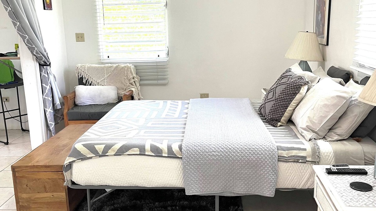Frederiksted Southeast Cottage | Private Studio 7 min drive to F’sted town,beach