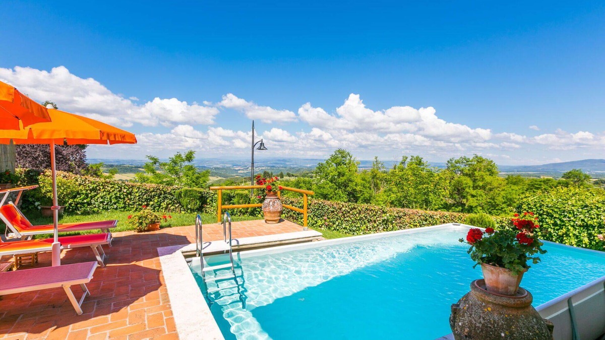 Castel San Gimignano House | Private Villa with WIFI, A/C, private pool, TV, patio, pets allowed, panoramic view, parking