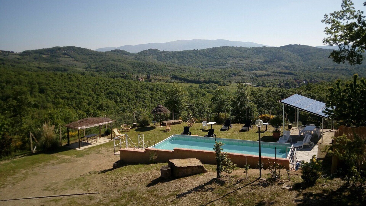 Ponte Buriano Villa | Private Villa with private pool, WIFI, A/C, TV, patio, panoramic view, parking, close to Arezzo