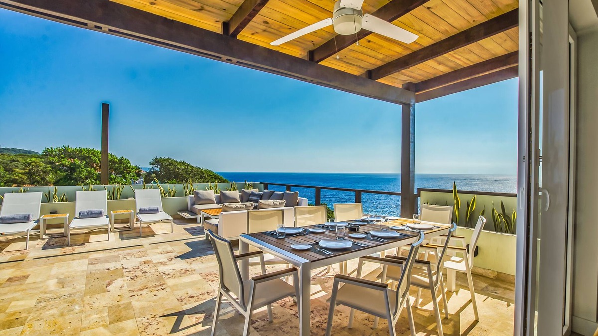 Lighthouse Estates Villa | Private Villa Above West Bay w/Amazing Sunrises & Private Pool @ Villa Topaz