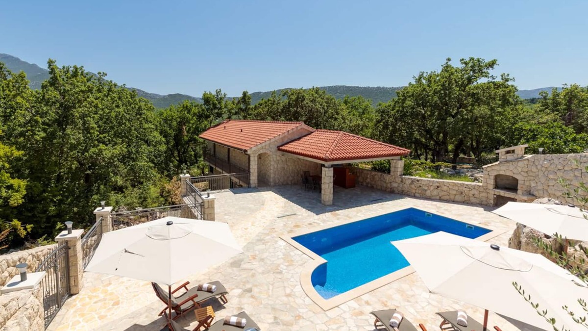 Zadvarje Villa | Private villa Iko with swimming pool and view on mountain Biokovo