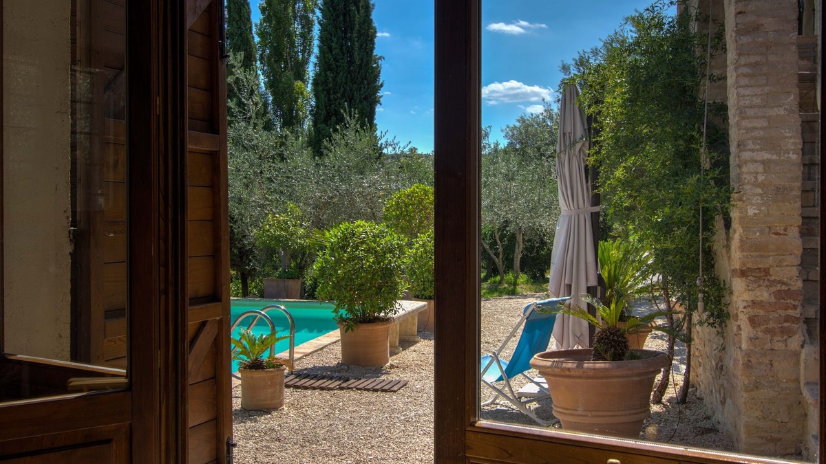 Montefalco Villa | Private Villa in Umbria near Historic Montefalco w Free Wifi & Summer Pool