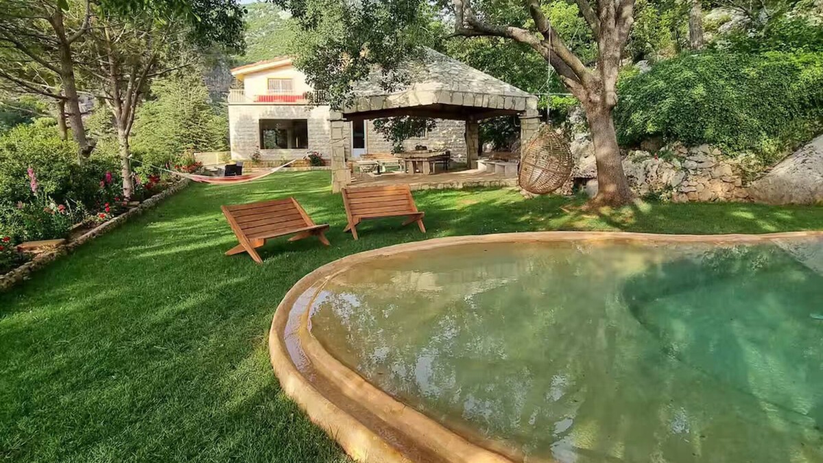 Tannourine El Tahta Villa | Private Villa Huge Garden and Pool in Nature
