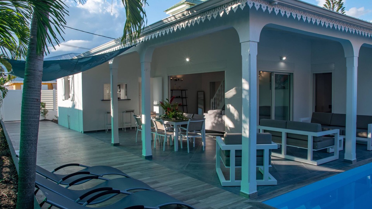 Saint-Francois Villa | Private Villa near Golf, Casino & Beach for 8 people in quiet St-Francois