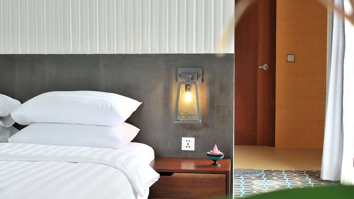 Sangkat Sla Kram House | Private Villa with Skybar and Restaurant