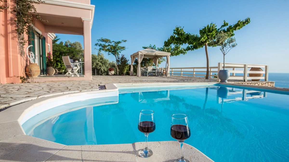 Evgiros Villa | Private villa w/pool, seaviews, magical sunsets-Eleni