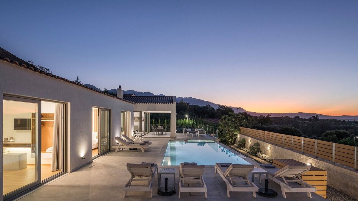 Champatha Villa | Private Villa White Harmony with Heated Pool for Holidays in Chania, Crete