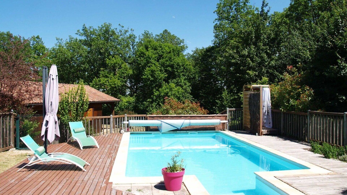 Loupiac House | Private Villa with A/C, private pool, WIFI, TV, terrace, pets allowed, panoramic view, parking
